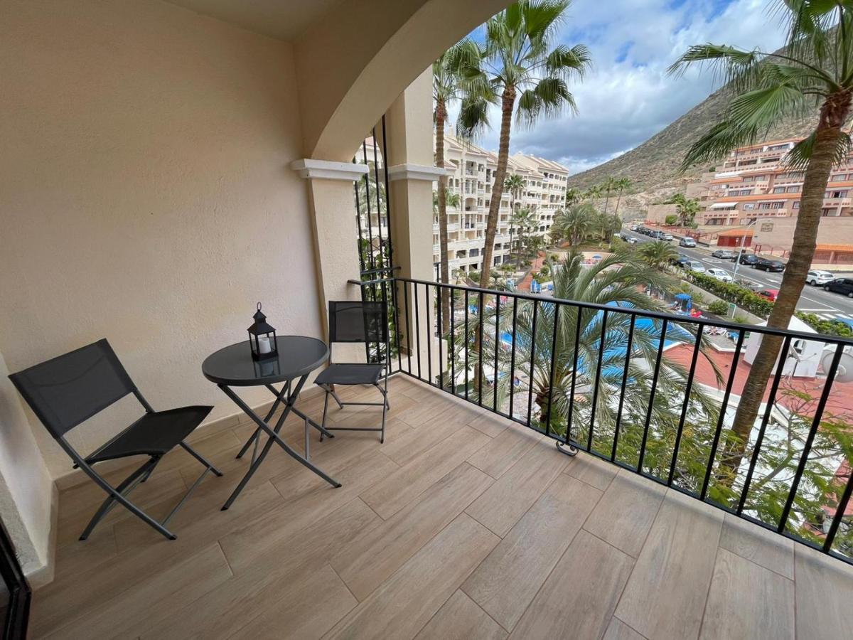 Castle Harbour Los Cristianos Beautiful Studio With Pool View Exteriér fotografie